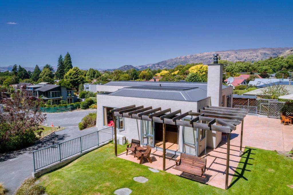 Sargood Splendour - Wanaka Holiday Home Dış mekan fotoğraf