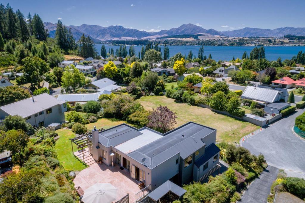 Sargood Splendour - Wanaka Holiday Home Dış mekan fotoğraf