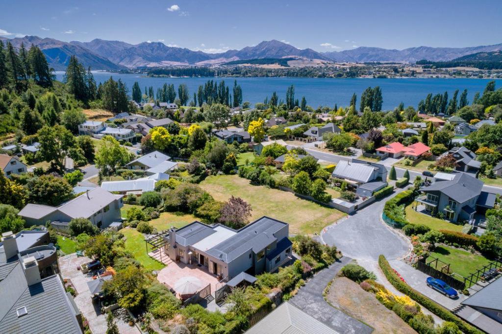 Sargood Splendour - Wanaka Holiday Home Dış mekan fotoğraf
